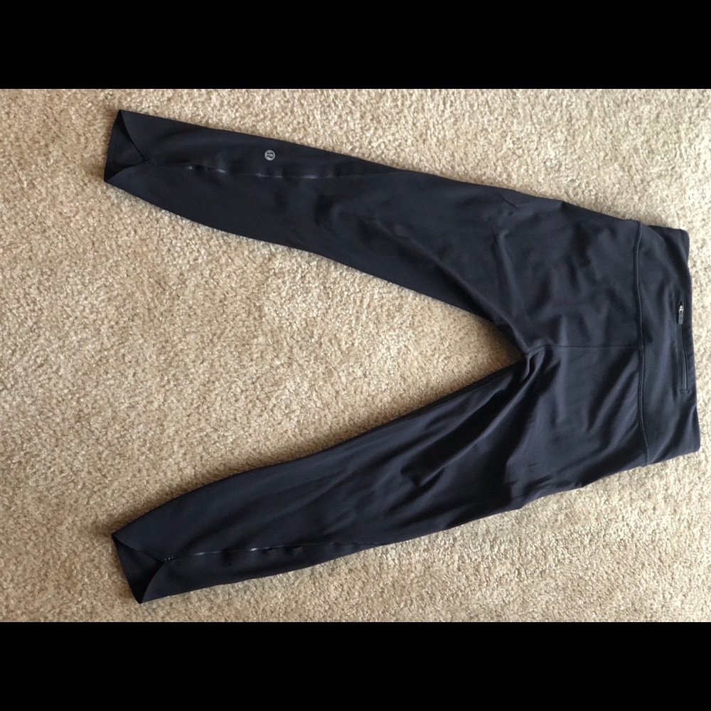 Lululemon black 7/8 leggings
